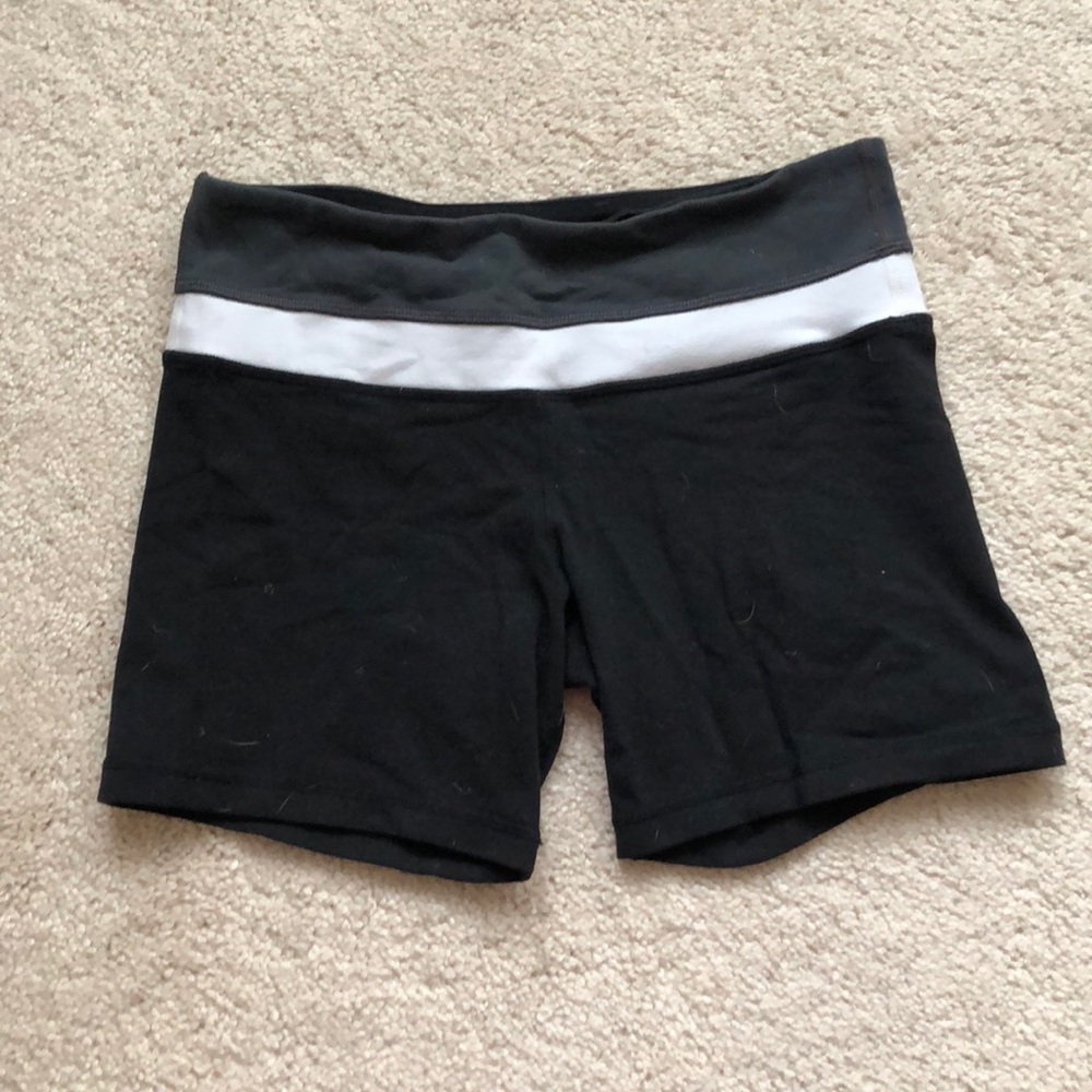 Lululemon reversible shorts